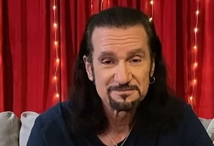 Bruce Kulick о фанере KISS
Bruce Kulick...
