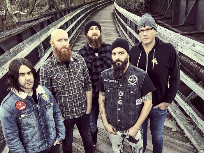 KILLSWITCH ENGAGE: "Живая музыка не должна...
