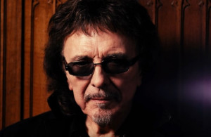 Превью новости TONY IOMMI: «А у меня в телефоне 500 риффов!»
